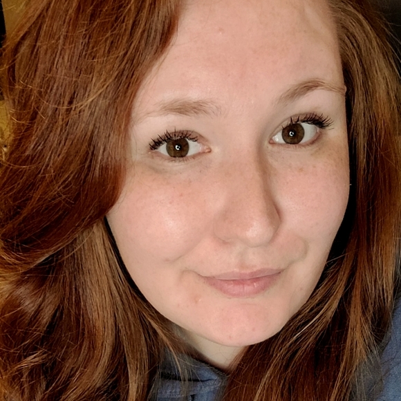 Meet your Posher, Renae - Picture 1 of 1